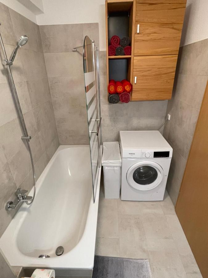 Ruhige Ferienwohnung รอสต็อค ภายนอก รูปภาพ