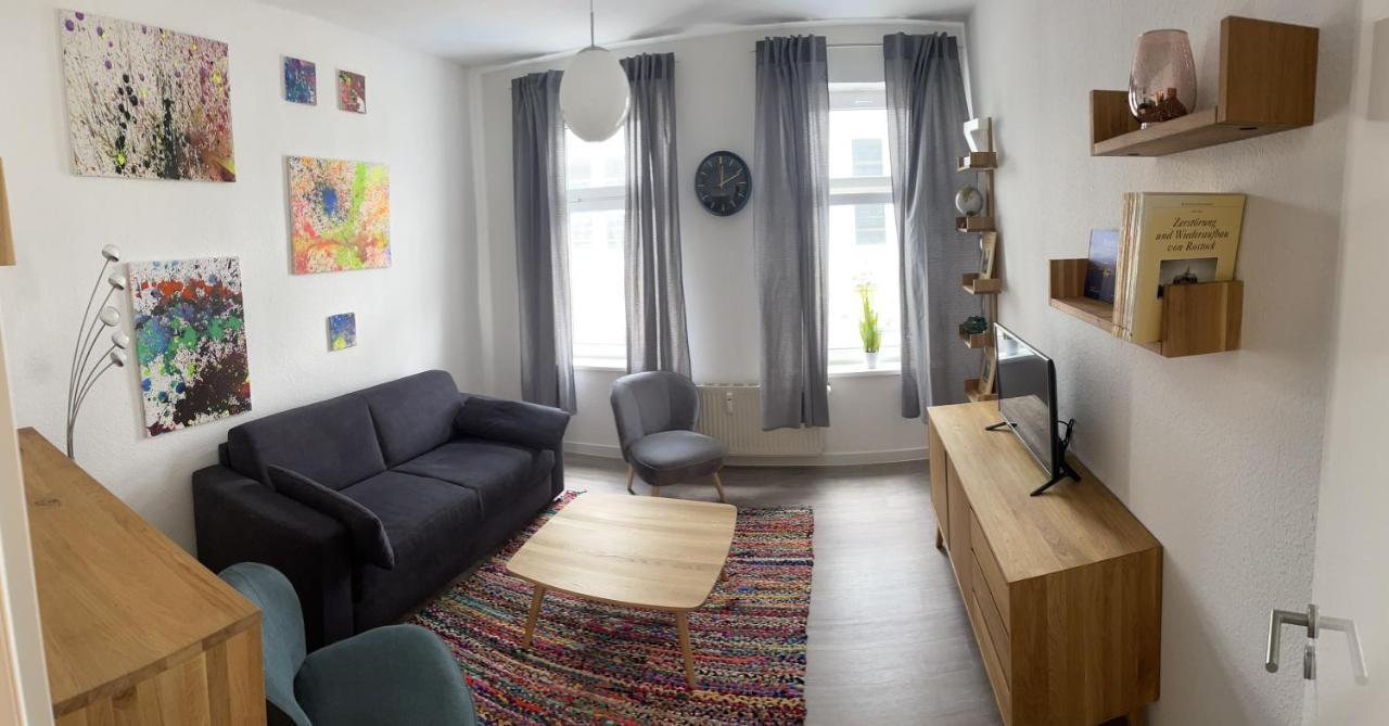 Ruhige Ferienwohnung รอสต็อค ภายนอก รูปภาพ